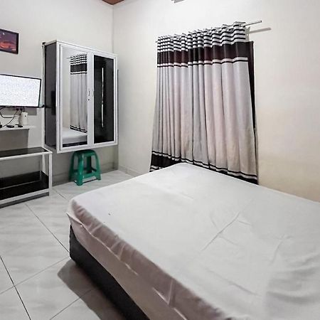 Kostel 99 Pangkal Pinang Redpartner Hotel Ngoại thất bức ảnh