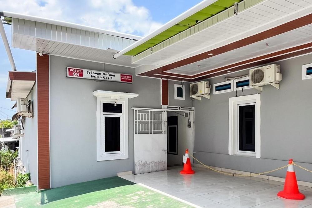 Kostel 99 Pangkal Pinang Redpartner Hotel Ngoại thất bức ảnh