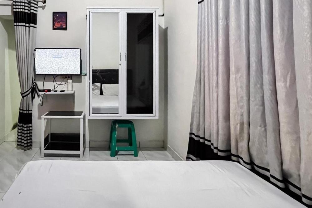 Kostel 99 Pangkal Pinang Redpartner Hotel Ngoại thất bức ảnh