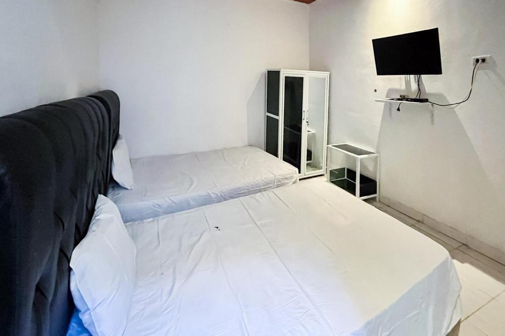 Kostel 99 Pangkal Pinang Redpartner Hotel Ngoại thất bức ảnh