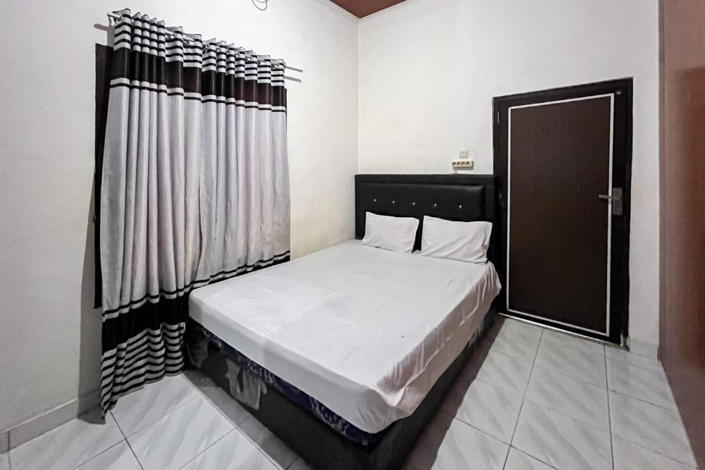 Kostel 99 Pangkal Pinang Redpartner Hotel Ngoại thất bức ảnh
